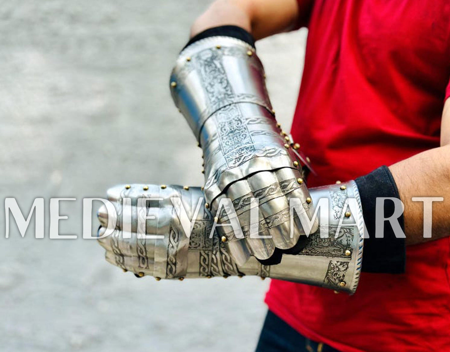 MEDIEVALMART AU Antique Finish “100 Years Calendar” Engraved Compass W/H “VintageVault” Case | Gift For Dad, Gift For Mom