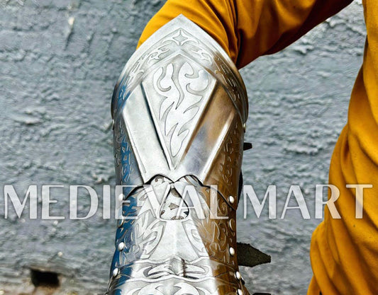 MEDIEVALMART AU Antique Finish “100 Years Calendar” Engraved Compass W/H “VintageVault” Case | Gift For Dad, Gift For Mom