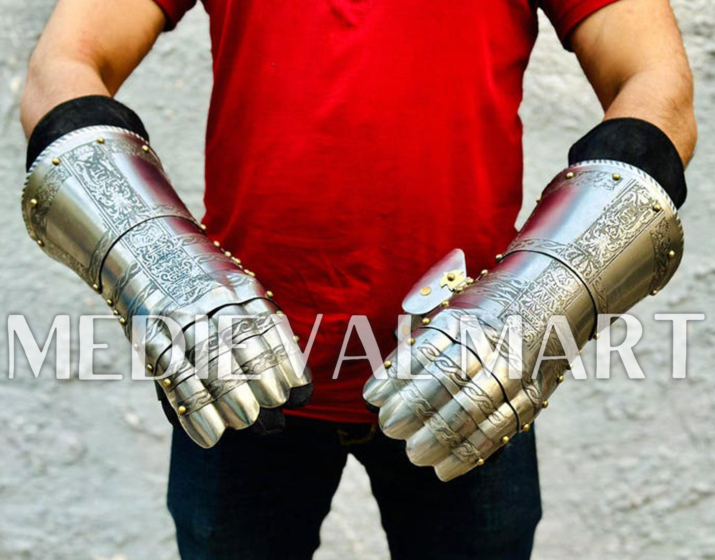 MEDIEVALMART AU Antique Finish “100 Years Calendar” Engraved Compass W/H “VintageVault” Case | Gift For Dad, Gift For Mom