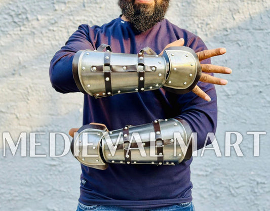 MEDIEVALMART AU Antique Finish “100 Years Calendar” Engraved Compass W/H “VintageVault” Case | Gift For Dad, Gift For Mom