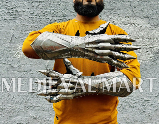 MEDIEVALMART AU Antique Finish “100 Years Calendar” Engraved Compass W/H “VintageVault” Case | Gift For Dad, Gift For Mom