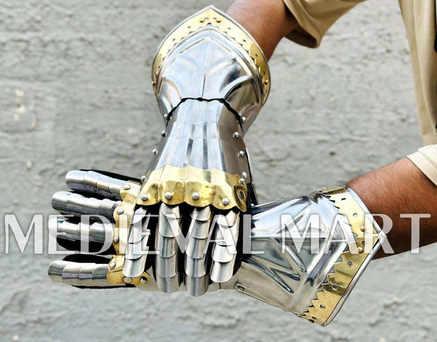 MEDIEVALMART AU Antique Finish “100 Years Calendar” Engraved Compass W/H “VintageVault” Case | Gift For Dad, Gift For Mom