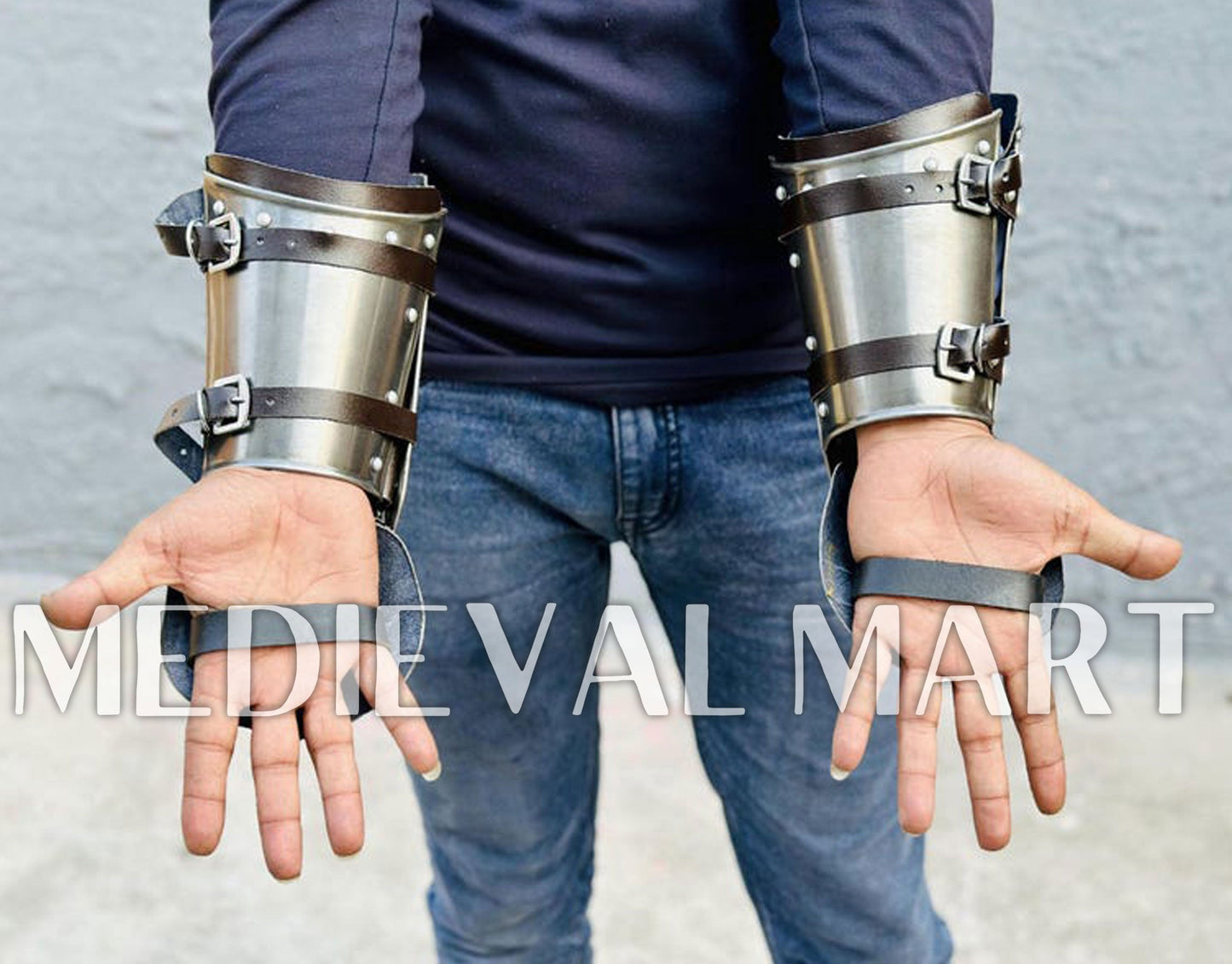 MEDIEVALMART AU Antique Finish “100 Years Calendar” Engraved Compass W/H “VintageVault” Case | Gift For Dad, Gift For Mom